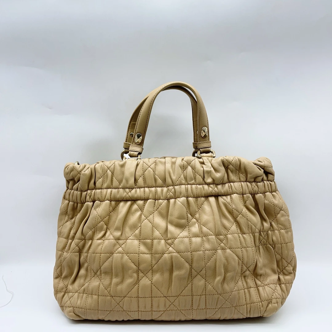 95新 DIOR/迪奥  米黄褶皱手提包 1386 9477