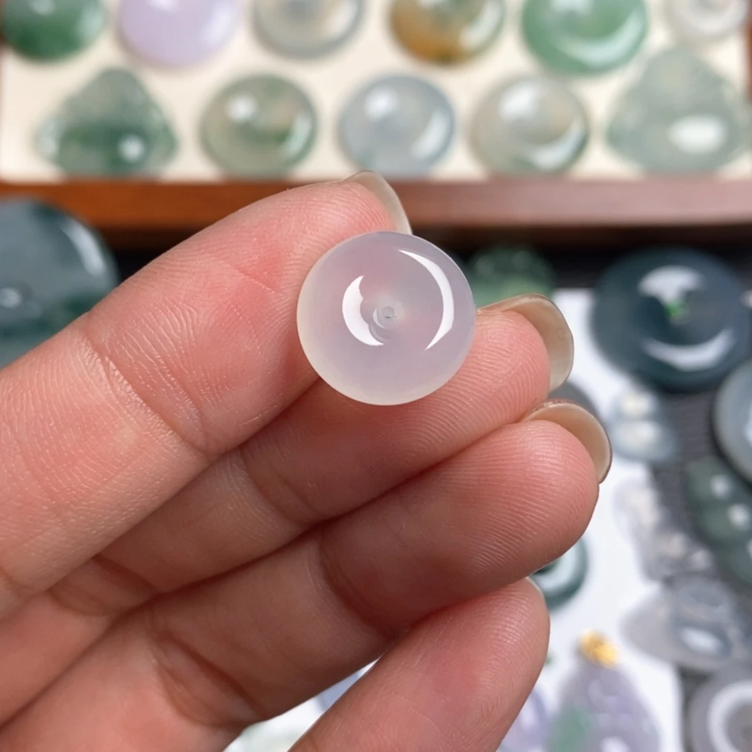 【闪购商品】翡翠颈饰未镶嵌卡13.6