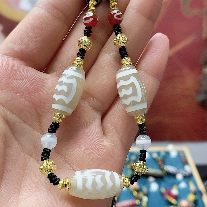 玛瑙/玉髓颈饰合金