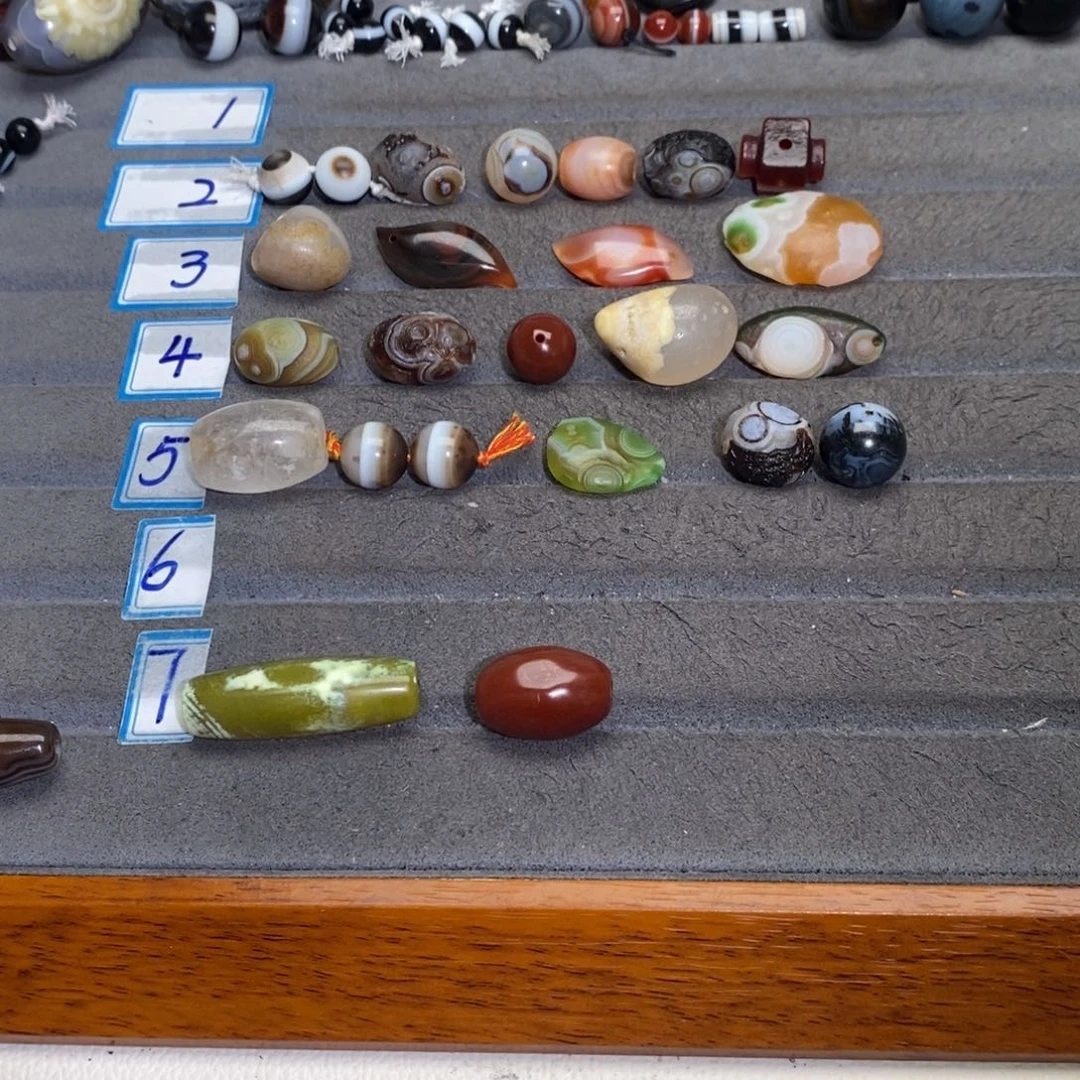 宝***姐玛瑙/玉髓未镶嵌手链