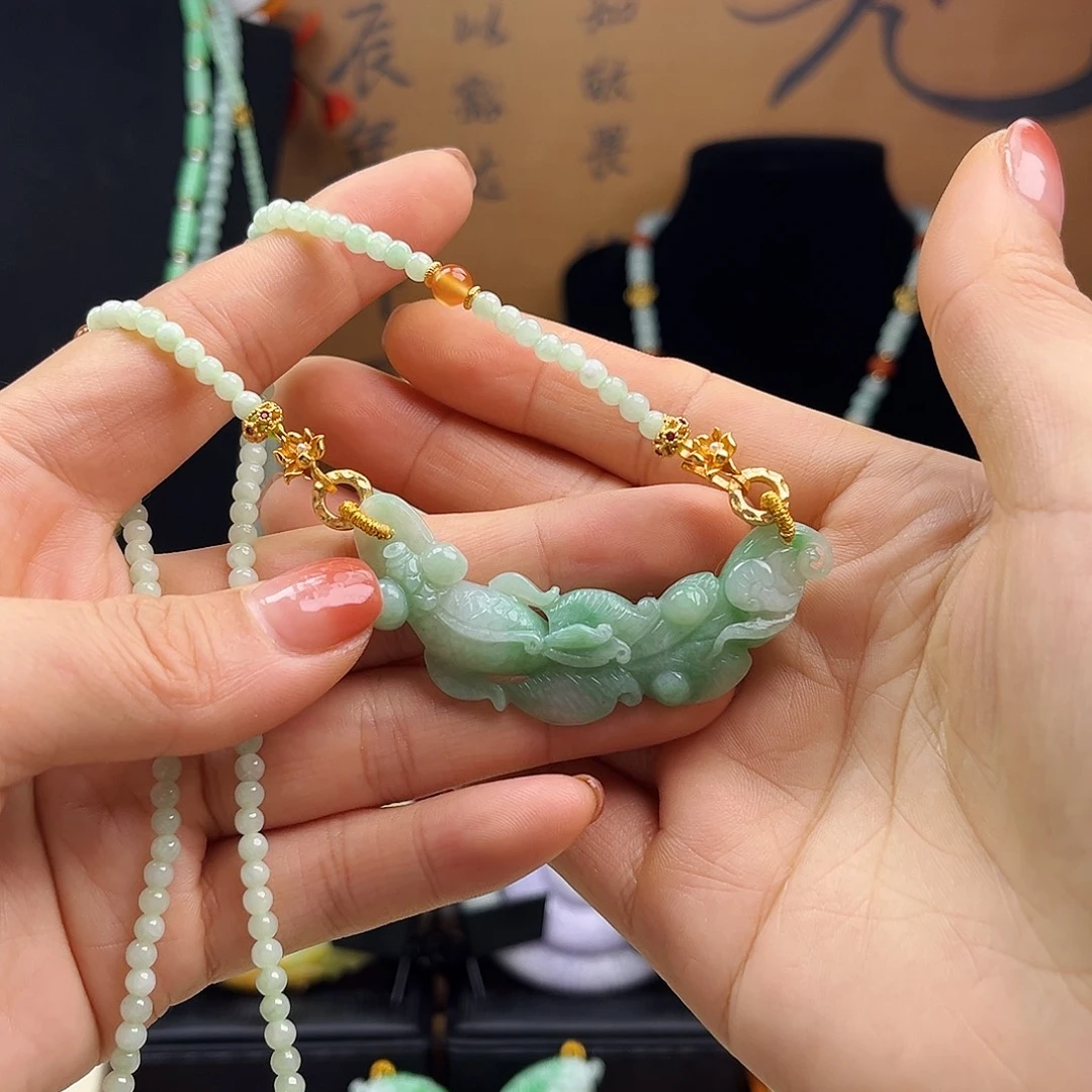 翡翠未镶嵌颈饰天然翡翠