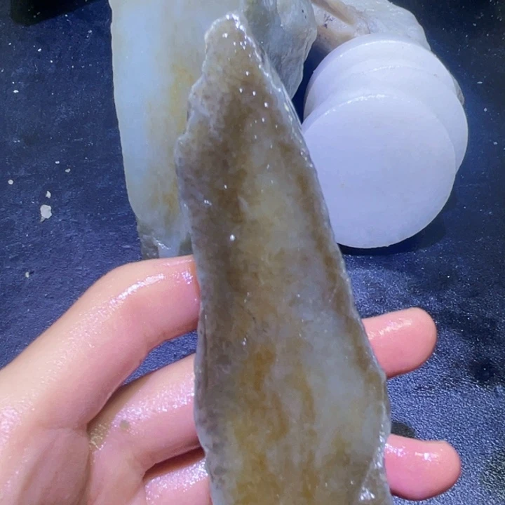 和田玉未镶嵌珠宝半成品