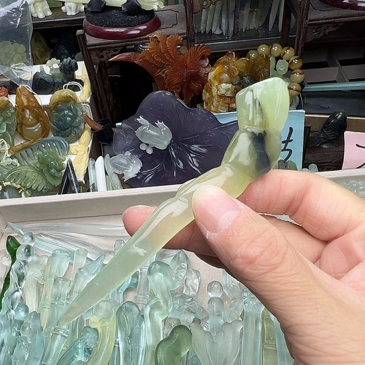 蛇纹石玉未镶嵌发饰