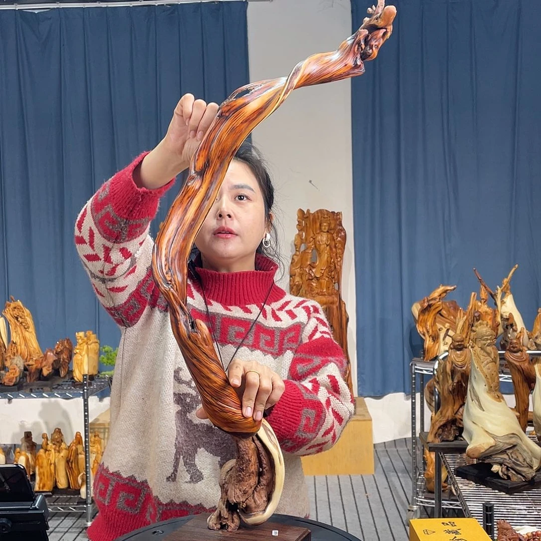 柏木（崖柏）随型艺术根雕