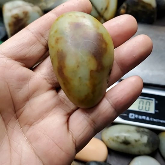 和田玉（糖玉）未镶嵌挂件