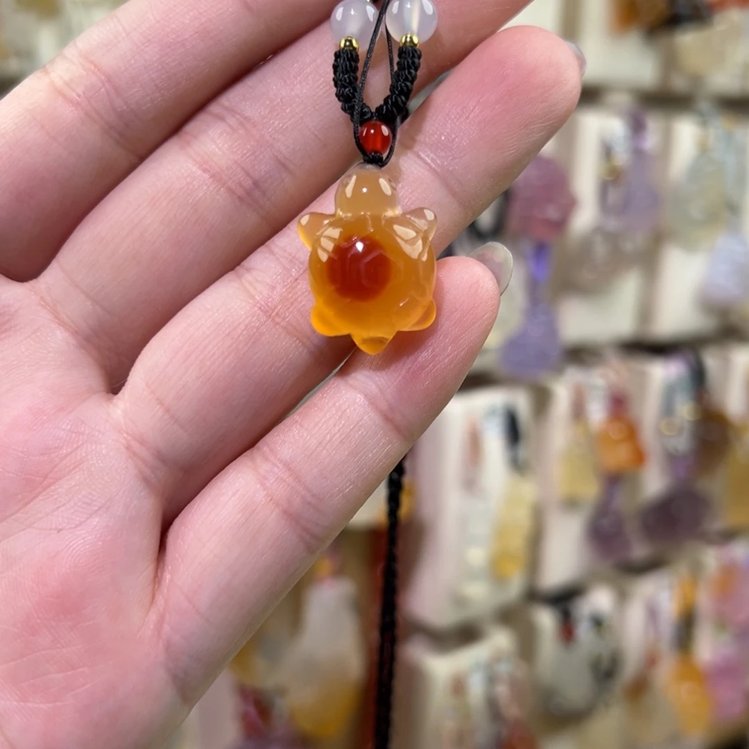 玛瑙/玉髓未镶嵌吊坠(赠链)