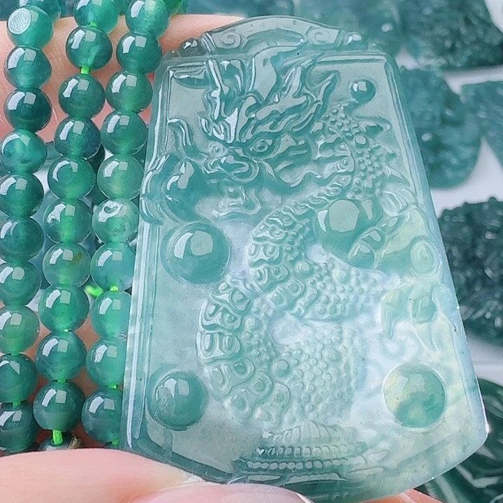 翡翠未镶嵌颈饰8888888888
