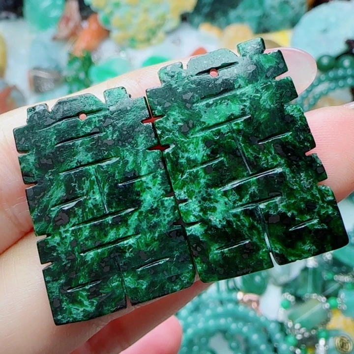 翡翠未镶嵌颈饰天然A货36