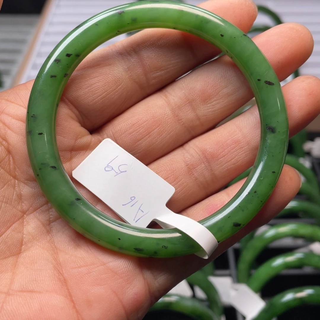 和田玉（碧玉）手镯未镶嵌