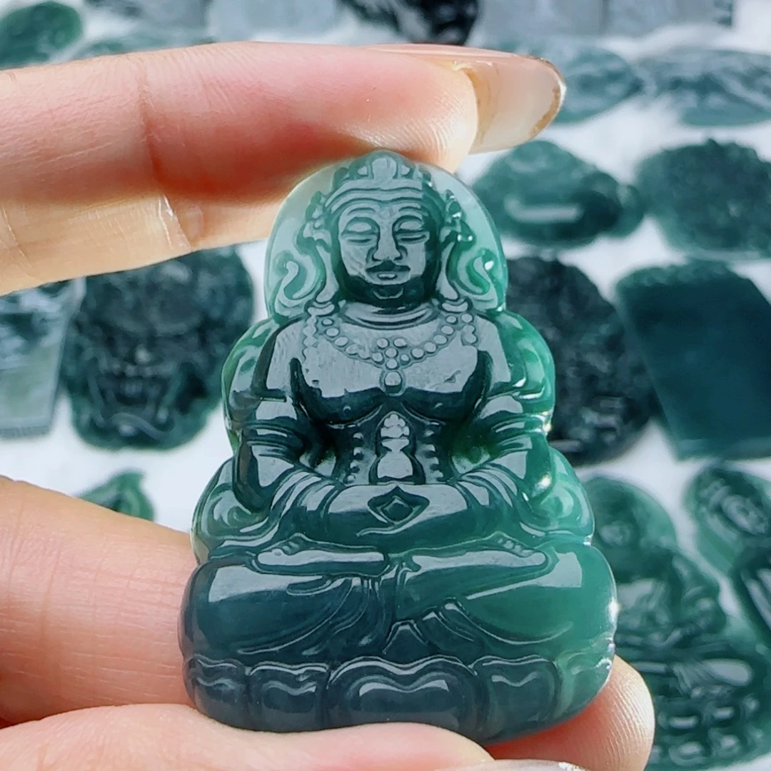 颈饰未镶嵌翡翠多样性发货天然的A货翡翠