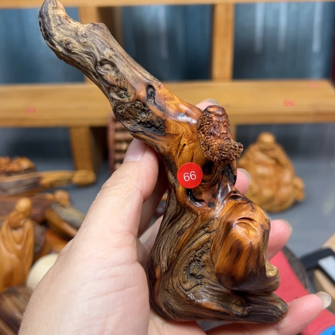 周***木崖柏木摆件手把件