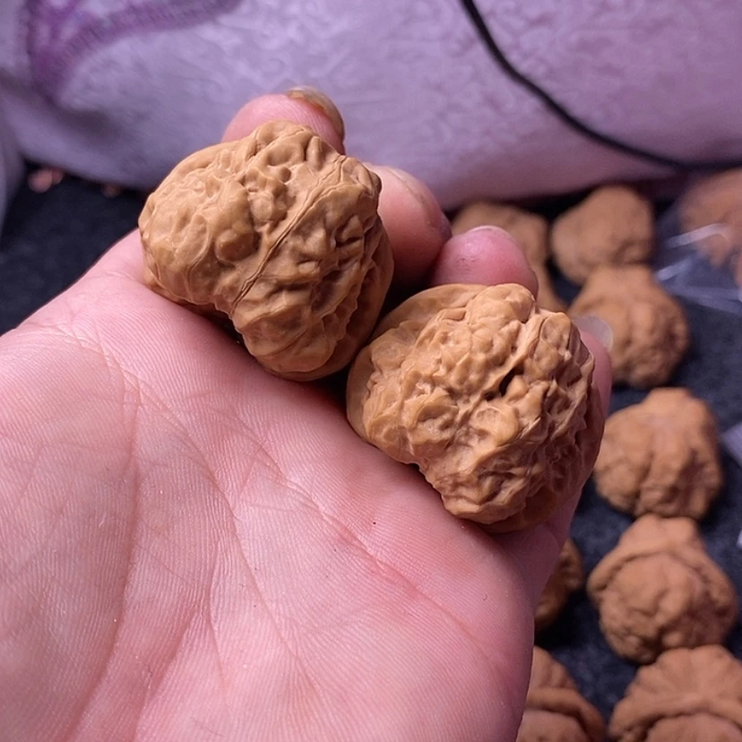 【闪购商品】文玩核桃吊坠38蛤蟆头