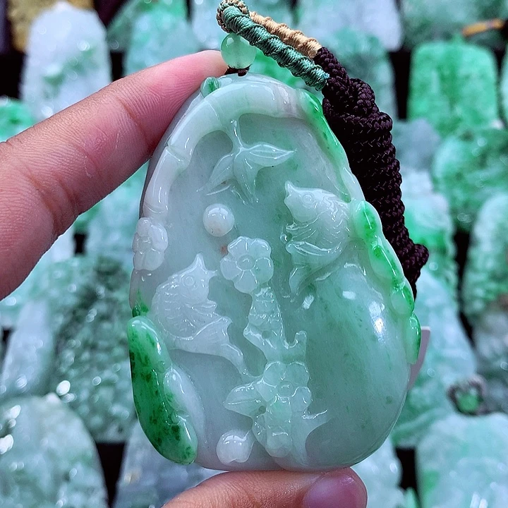 吊坠(不含链)未镶嵌翡翠