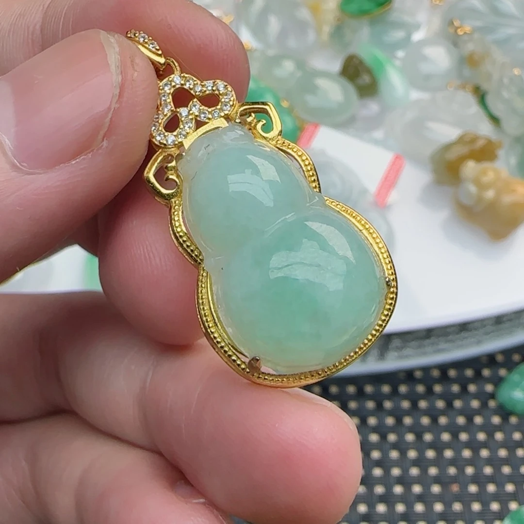 【闪购商品】翡翠颈饰未镶嵌银镶葫芦