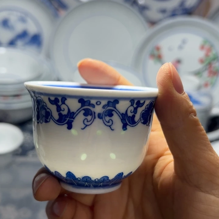 陶瓷青花玲珑牡丹小茶杯6个