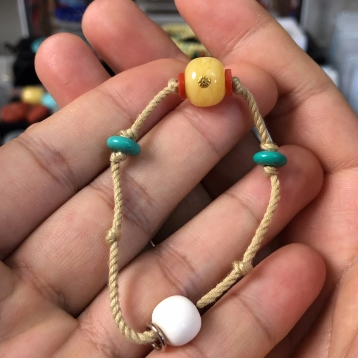 蜜蜡未镶嵌珠宝奇石