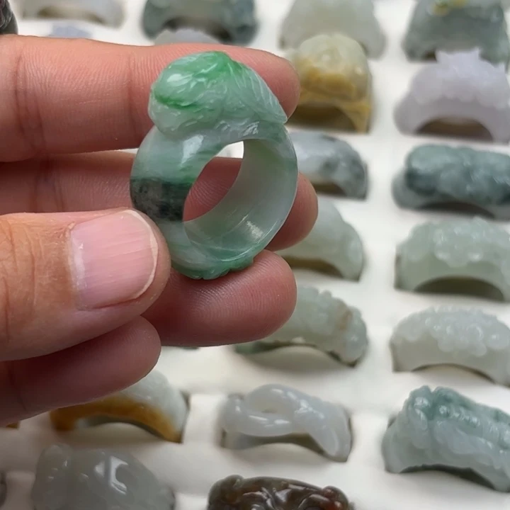 翡翠未镶嵌戒指港码19龙龟