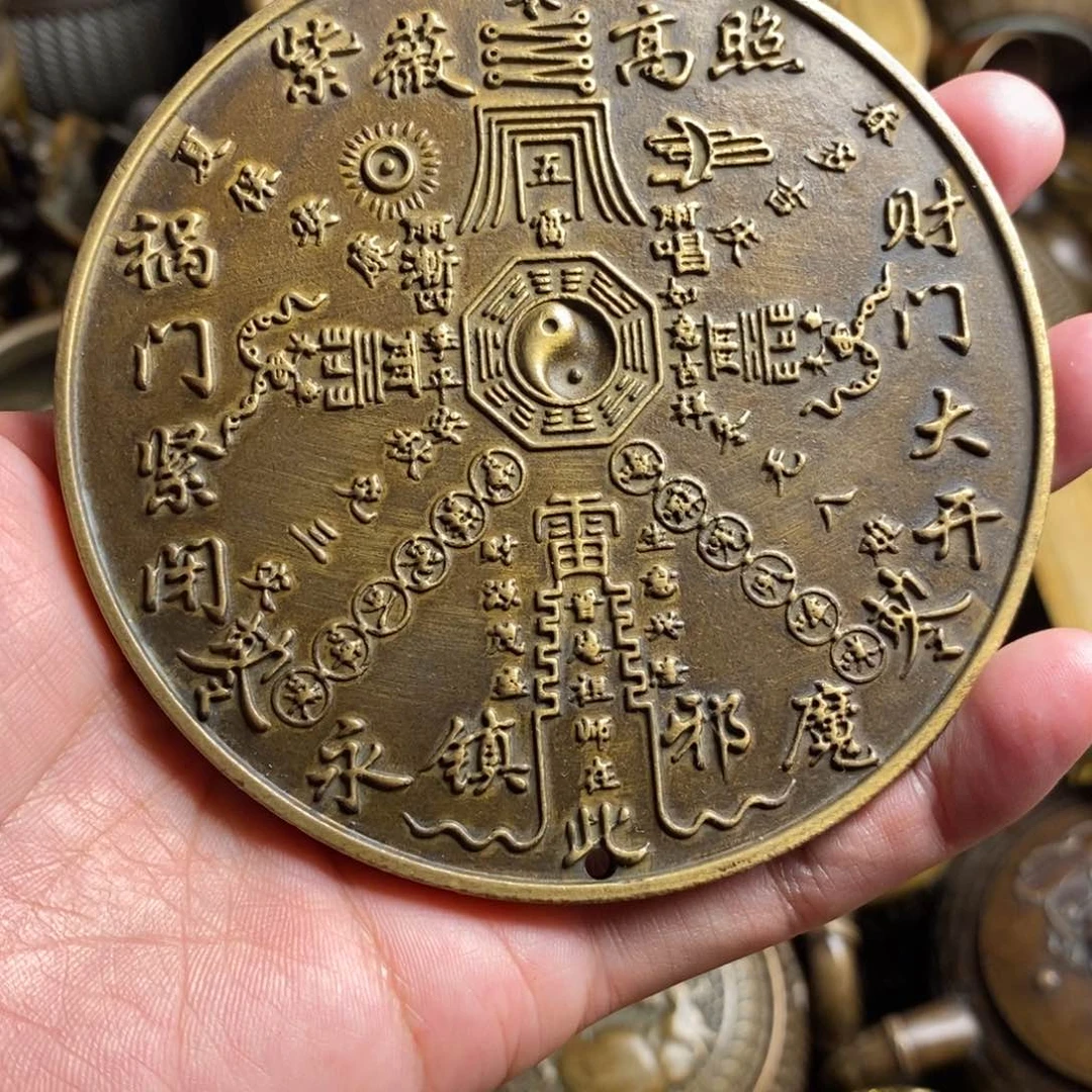 精美铜器做工精良
