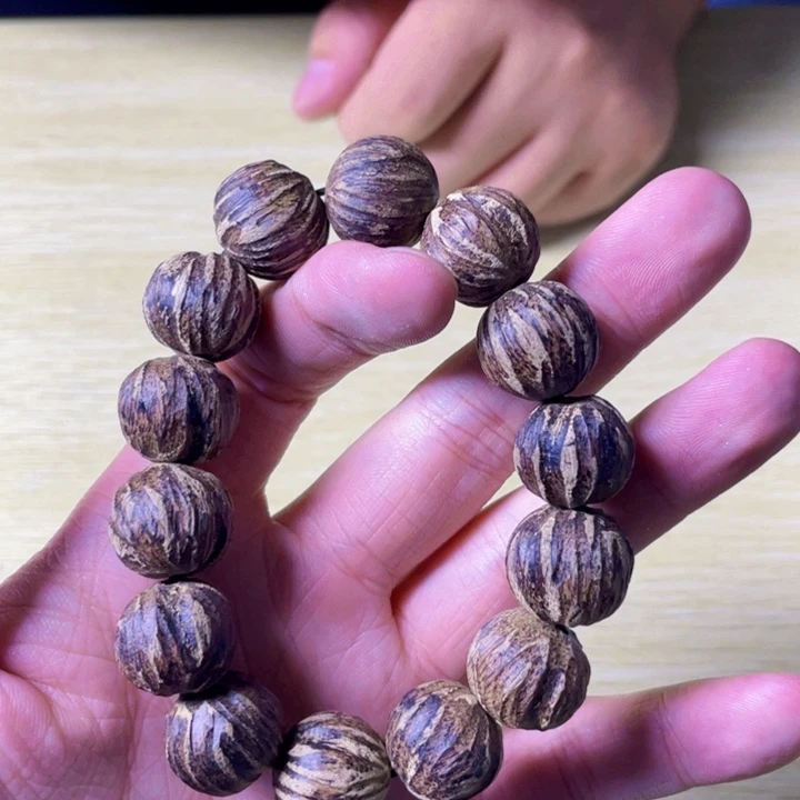 沉香碎屑沉香海南虫漏