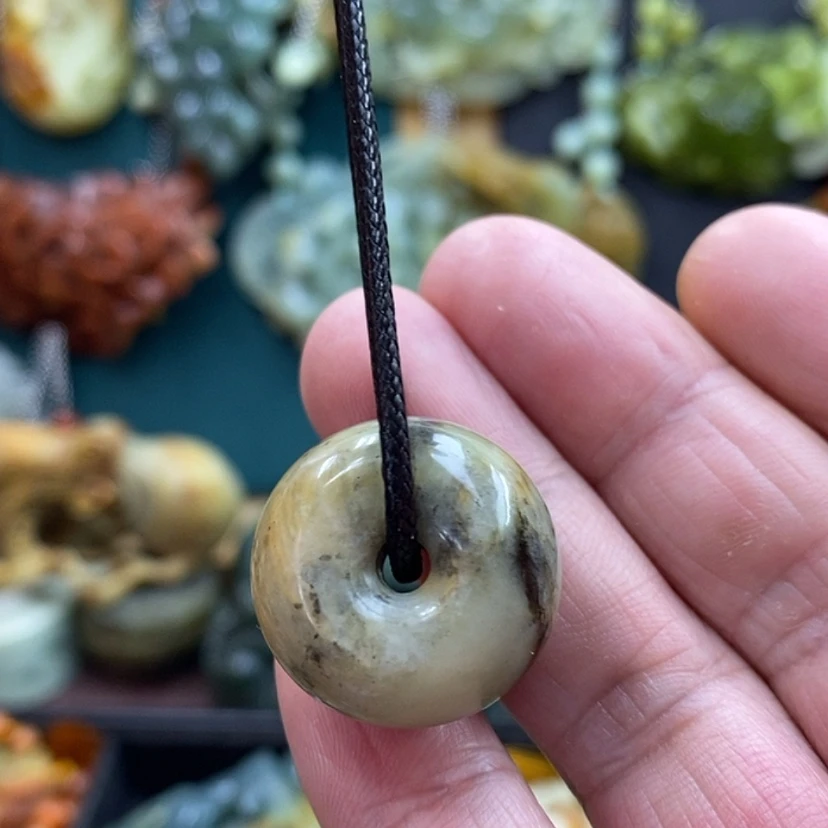 【闪购商品】未镶嵌岫玉吊坠随机发货