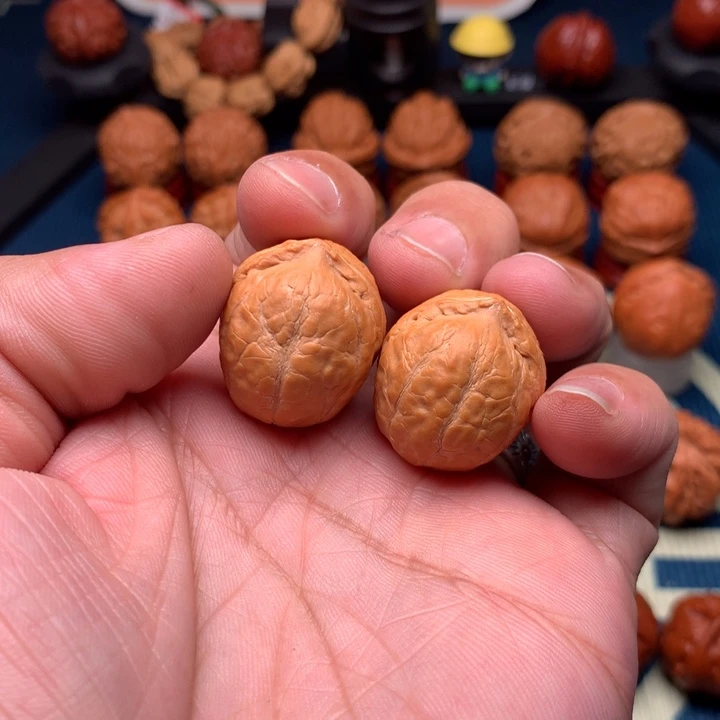 桃核把件无*人野生小手捻