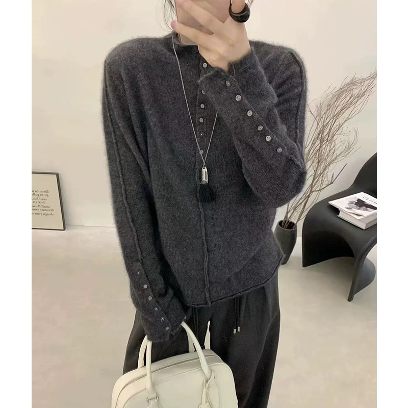 灰色毛衣」简约时尚~秋冬半高领纯色长袖显瘦针织套头毛衣-5363