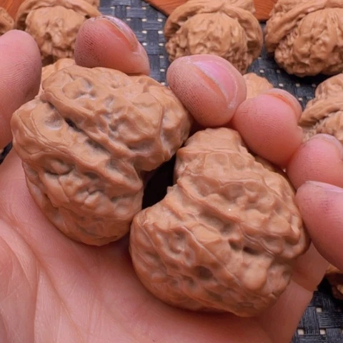 文玩核桃把件?****边38左右