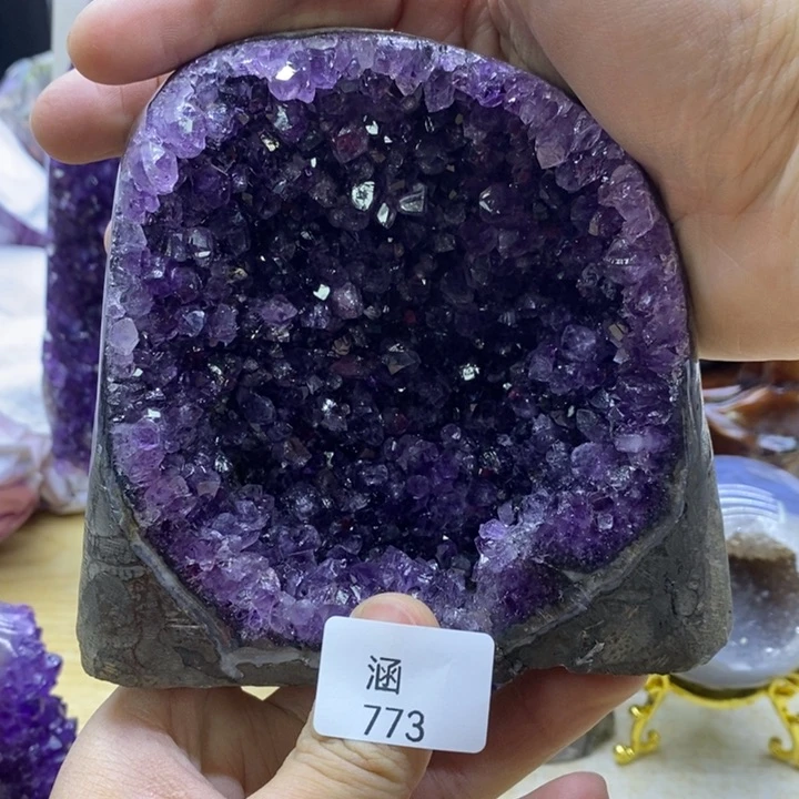 水晶大型摆件（非配饰）未镶嵌