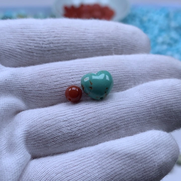 球***8南红玛瑙未镶嵌珠宝奇石