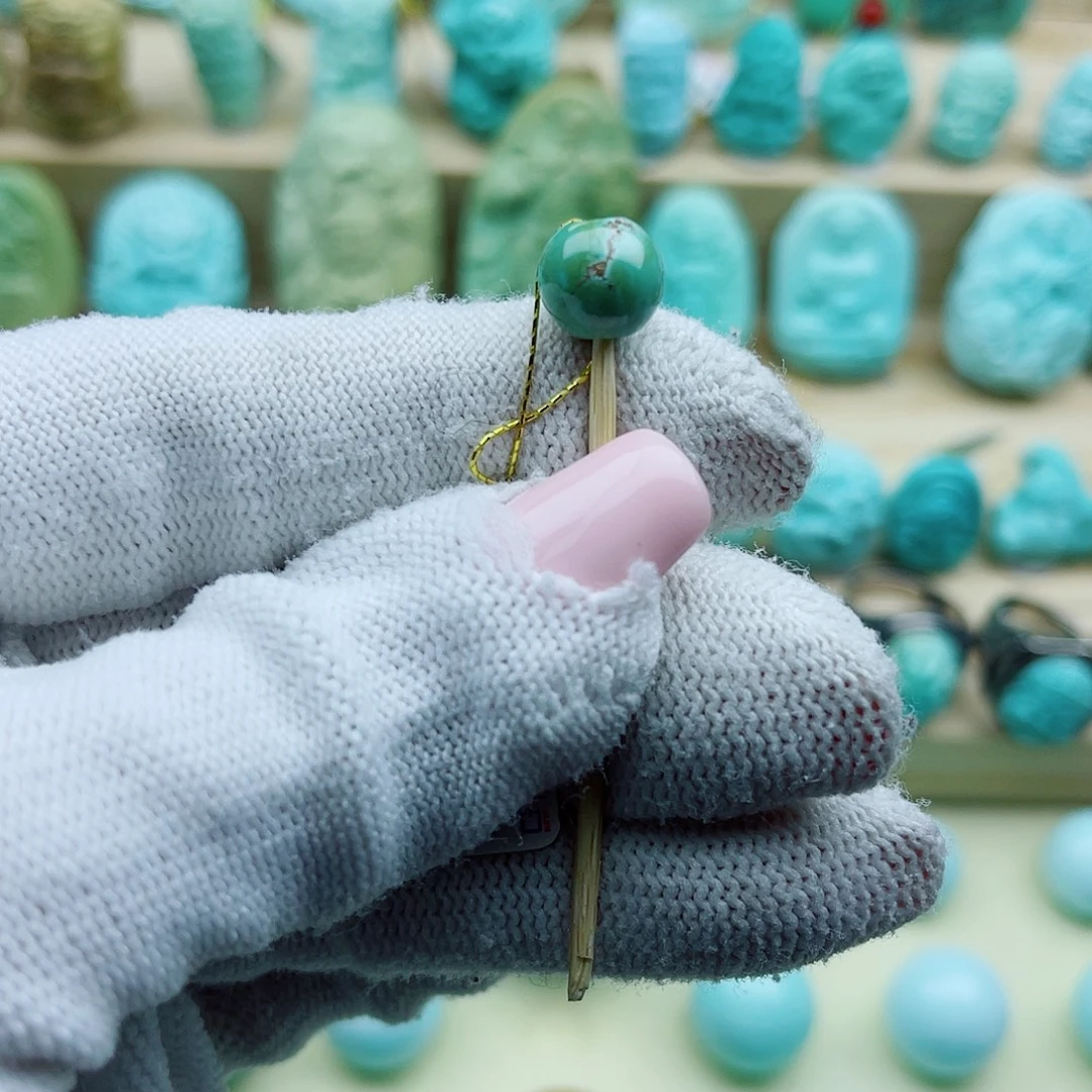 绿松石未镶嵌珠宝奇石