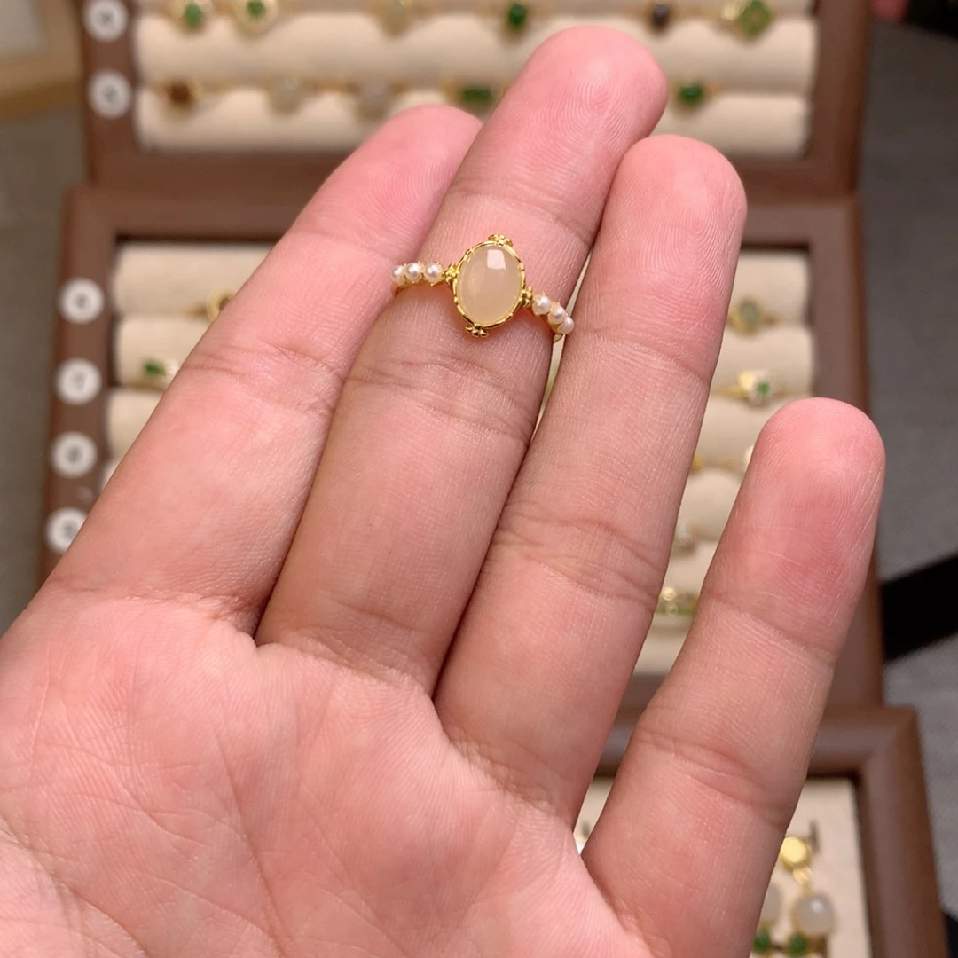 闪***晶和田玉戒指银S925镶嵌