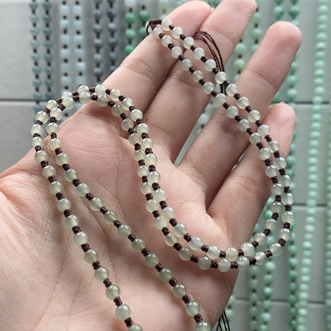 和田玉颈饰未镶嵌有****?和田玉4mm