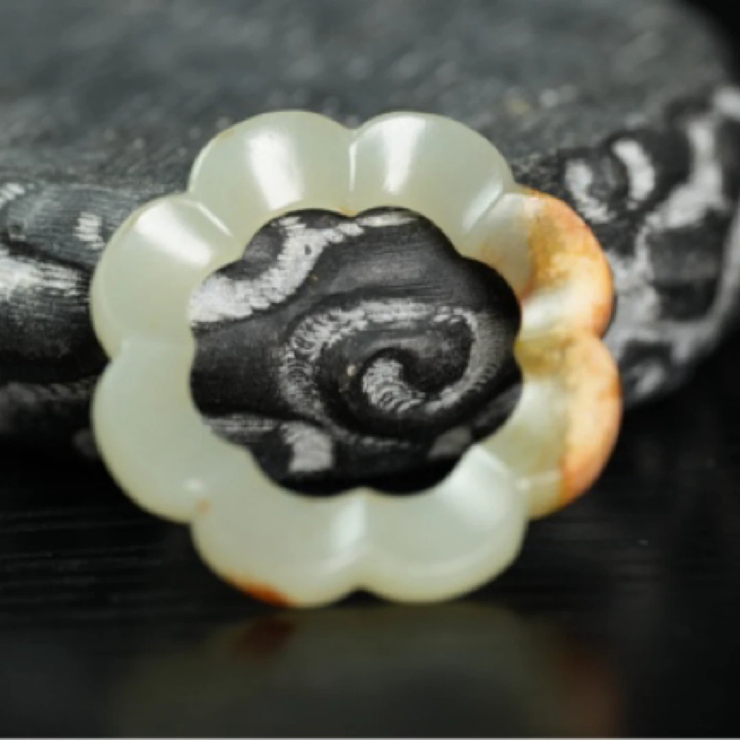 和田玉海棠环 佩戴挂件