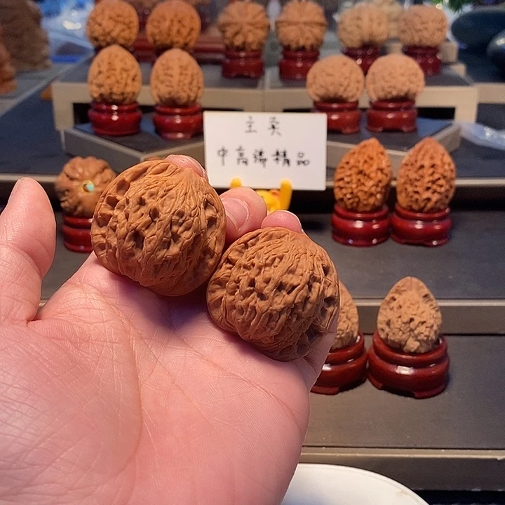 文玩核桃把件阿*虎头