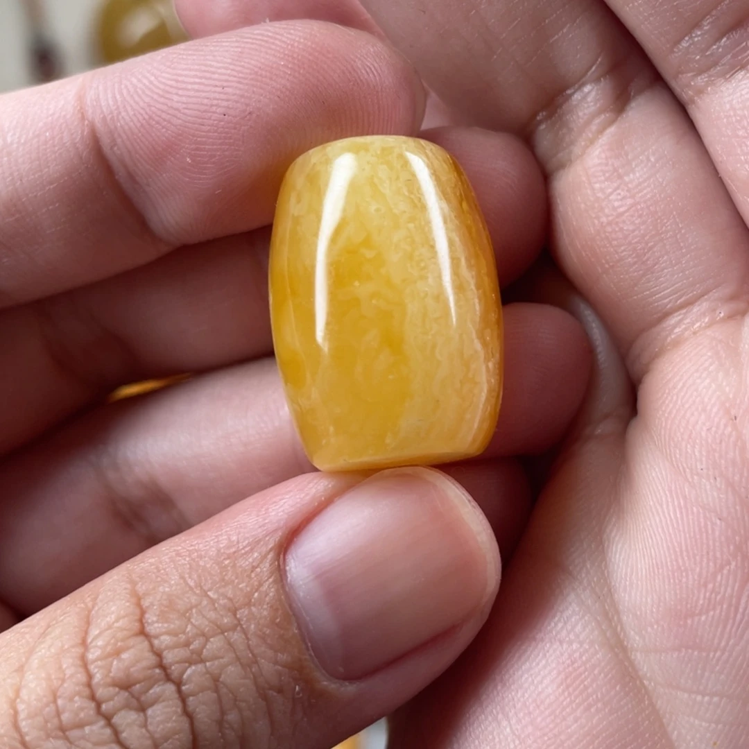 蜜蜡珠宝奇石未镶嵌