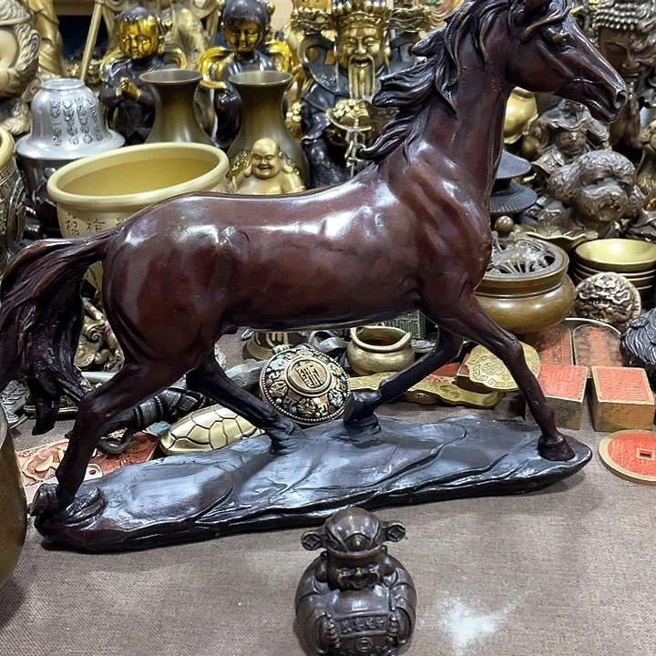 李*子黄铜材质精品摆件