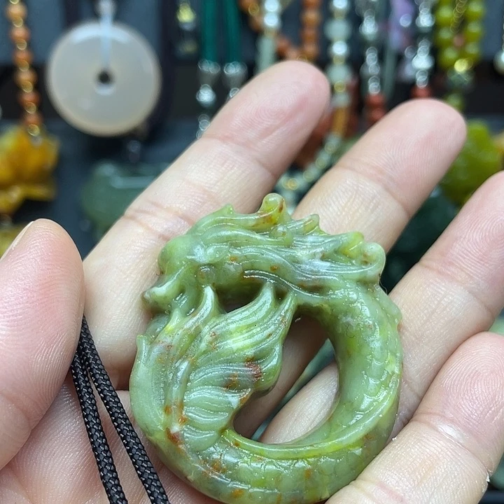 未镶嵌岫玉吊坠吊坠