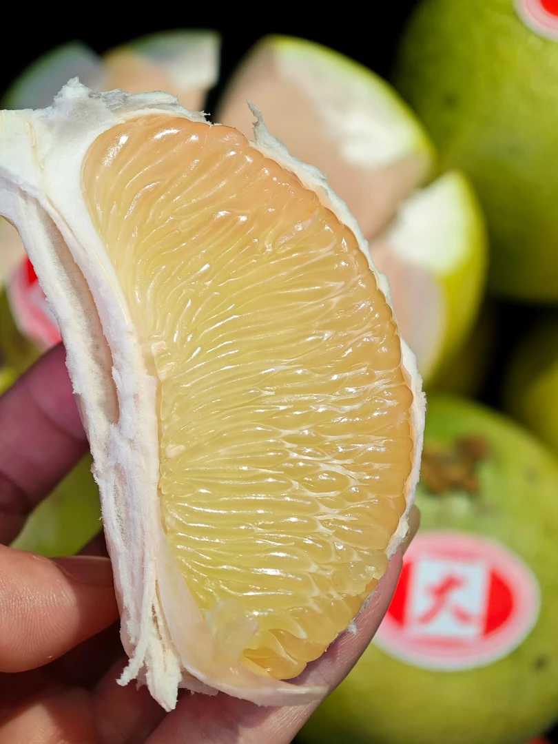 泰国大字牌金柚