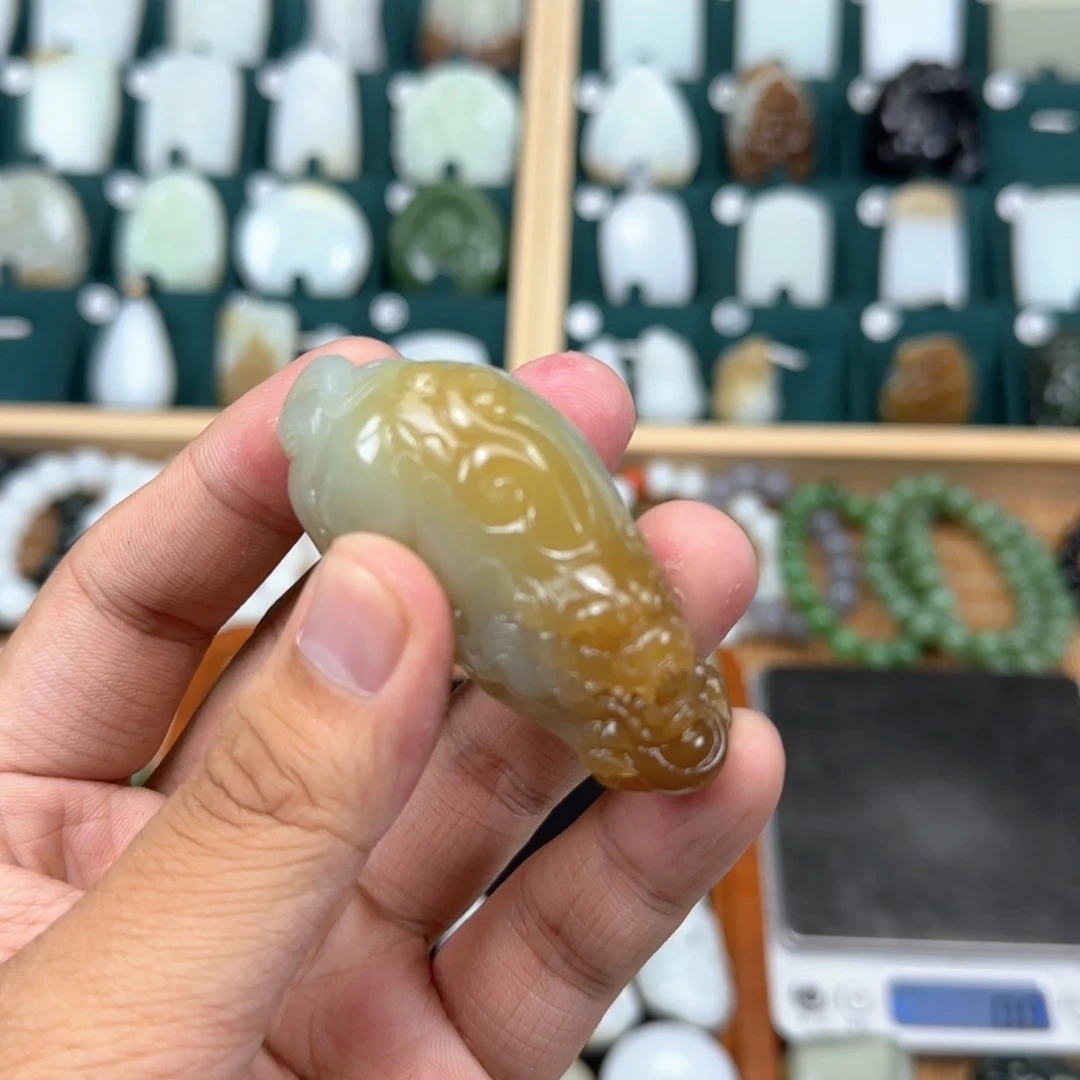 和田玉挂件未镶嵌