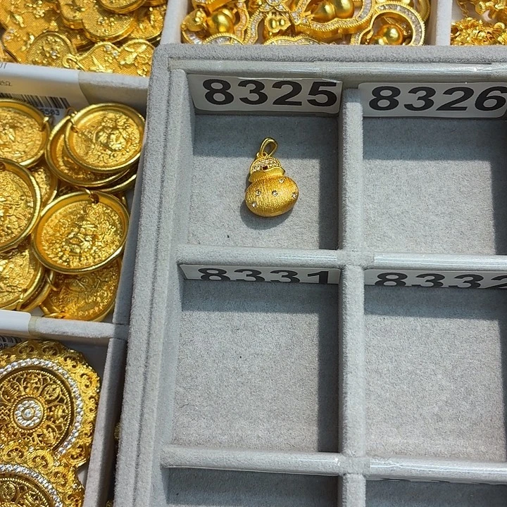 铜合金8325强保色发    1个壹笔壹吊坠