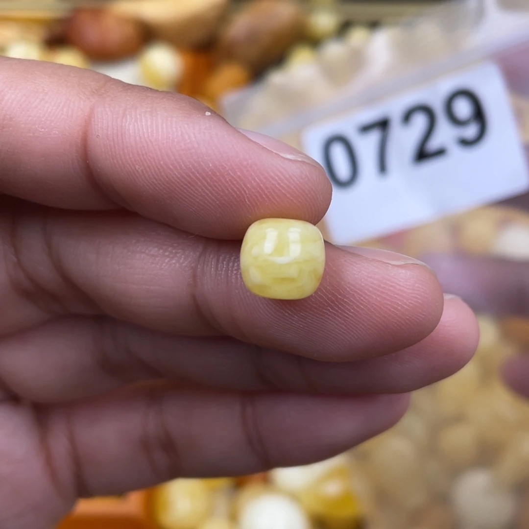 未镶嵌蜜蜡珠宝奇石9