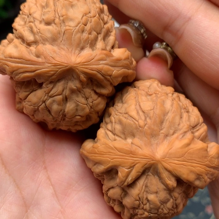 【闪购商品】文玩核桃吊坠46-23833-02