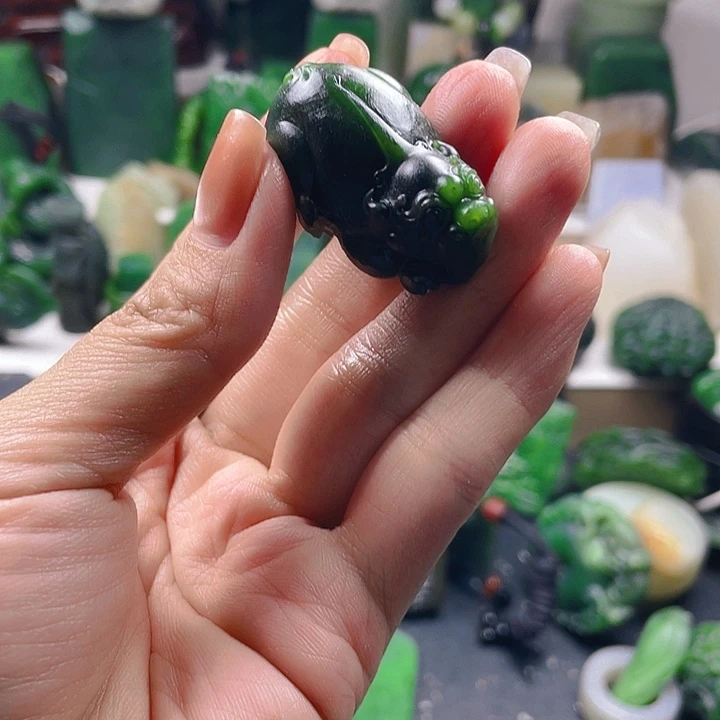 未镶嵌和田玉珠宝半成品