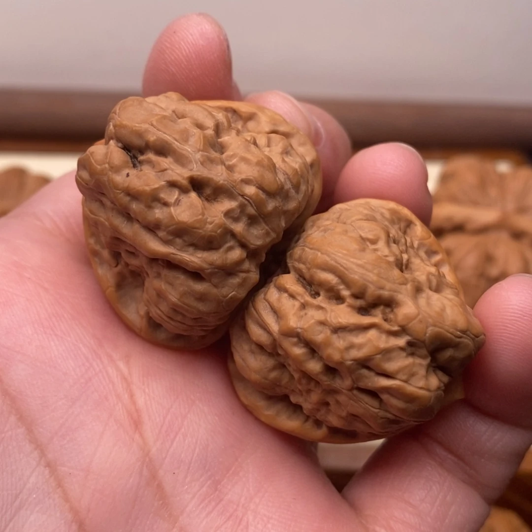 【闪购商品】把件文玩核桃杨*～边32左右