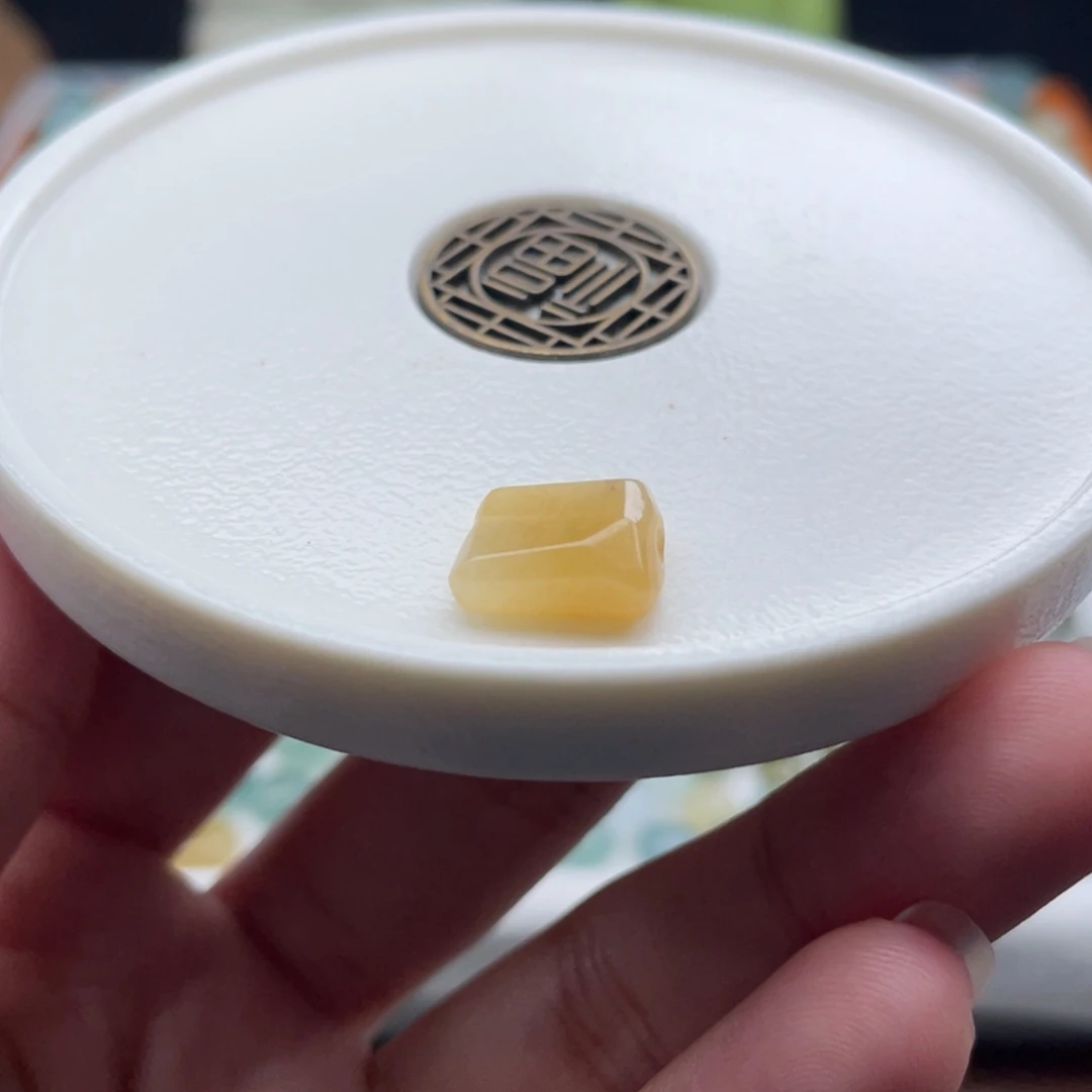 翡翠散珠天然缅甸翡翠a货鸡油黄随形11
