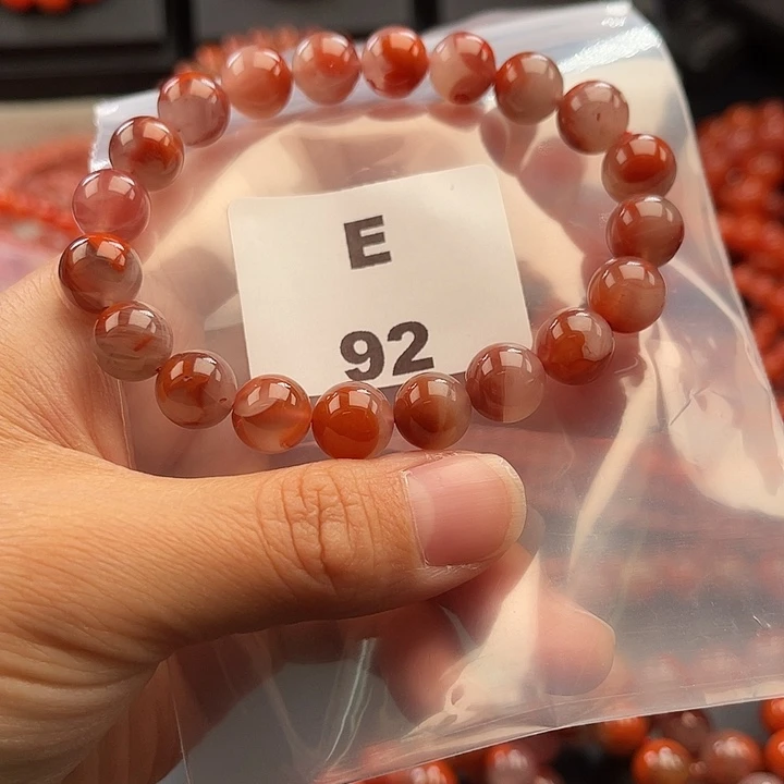 南红玛瑙未镶嵌多样性发货默认微瑕称重10mm