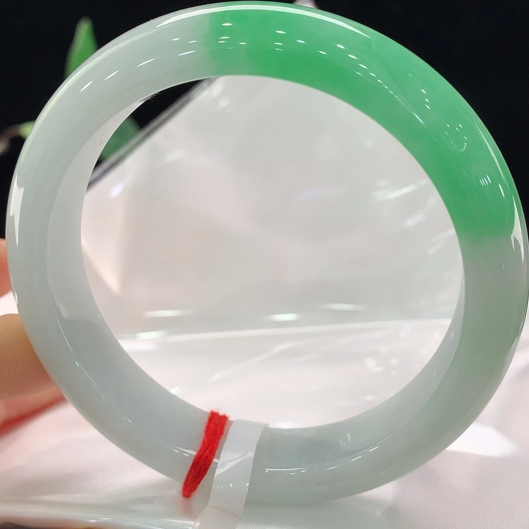 翡翠未镶嵌手镯3104