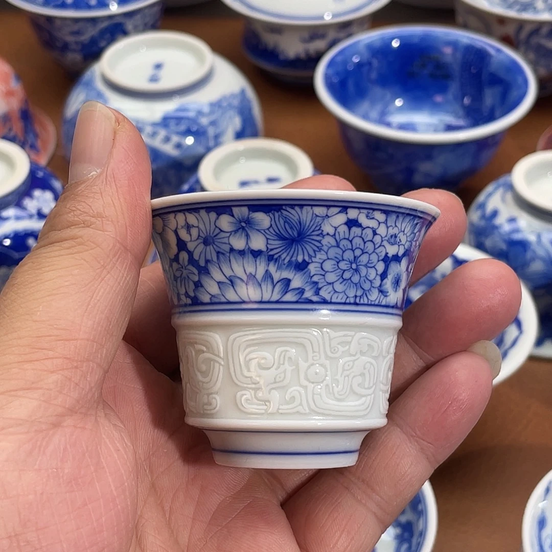 陶月楼柴窑万花龙凤饕餮纹马蹄杯