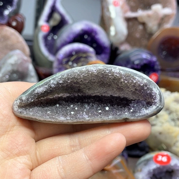 水晶摆件未镶嵌捡漏