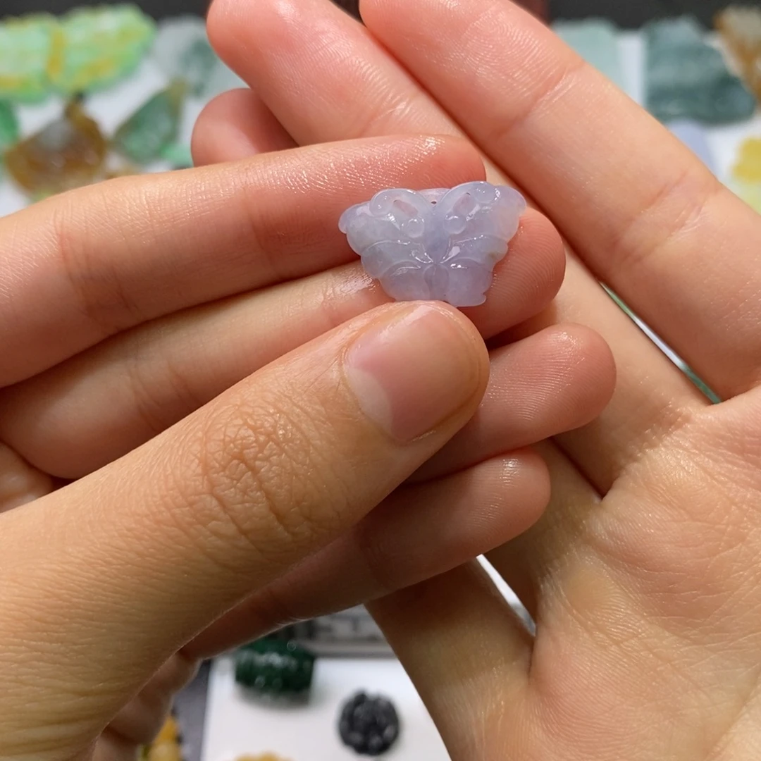 定制翡翠未镶嵌吊坠